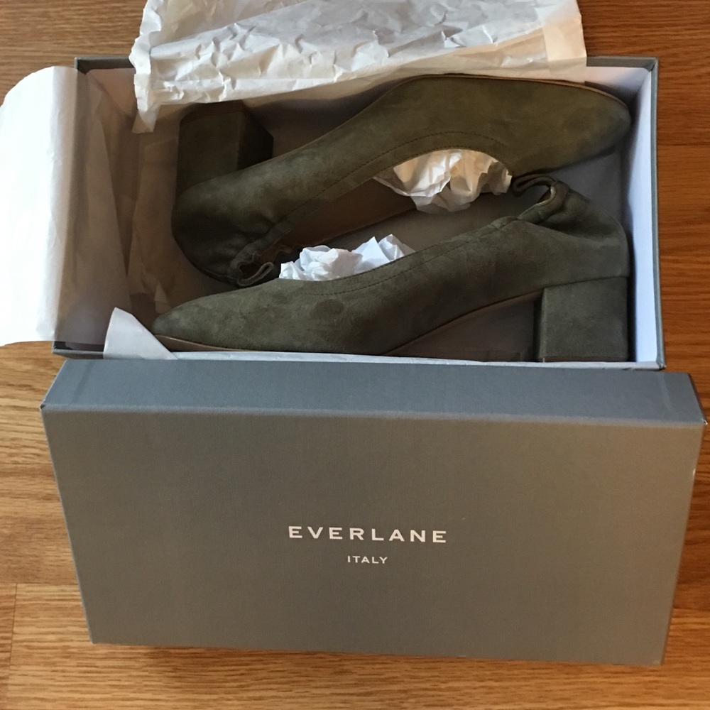 NWT Everlane Day Heel 🌳 forest green SOLD OUT